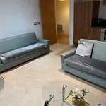 Luna Stays Apartment 25